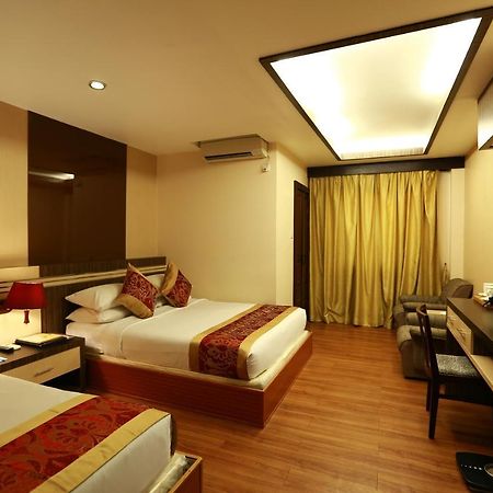 Hotel Shwe Gone Daing, Yangon Exteriör bild
